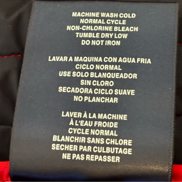 Tommy Hilfiger Women’s Vibrant Red Puffer Jacket - Picture 13 of 15